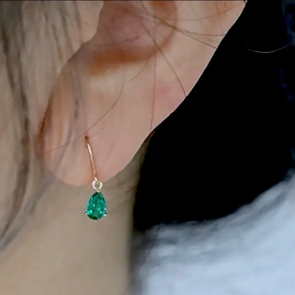 NEW Dainty Teardrop dangle Earrings in Emerald Green & Gold color May - Boutique - Picture 2 of 6